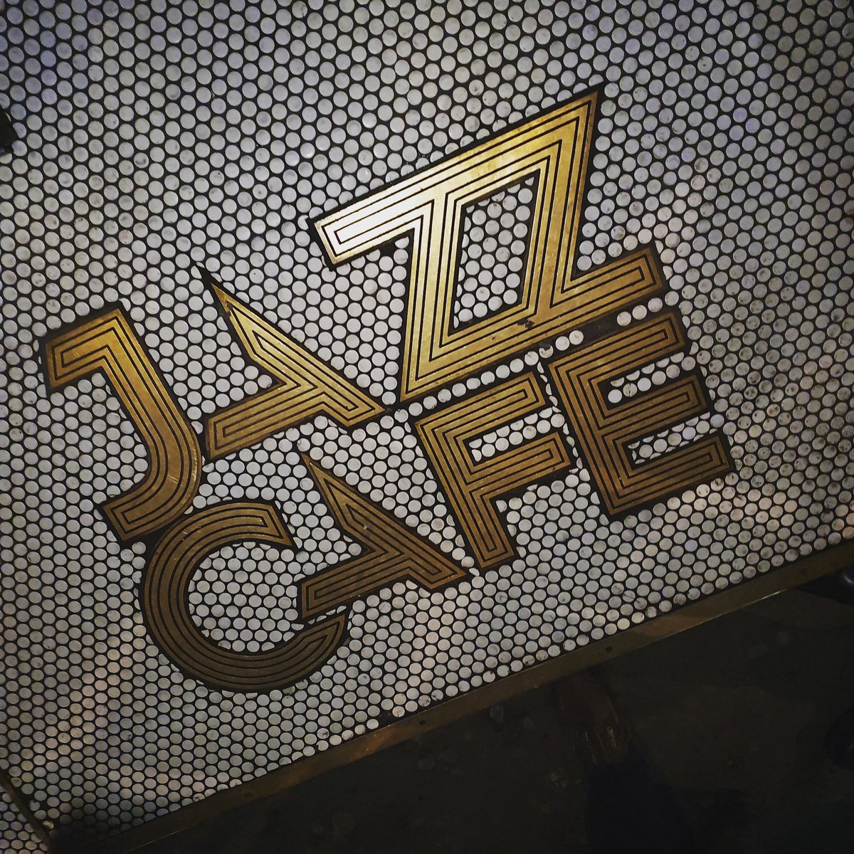 _SlightlyQuirky's tweet photo. Amazing evening at this venue last night. #jazzcafe #mosiac #livemusic #lovelondon https://t.co/NlxJHdUqhR