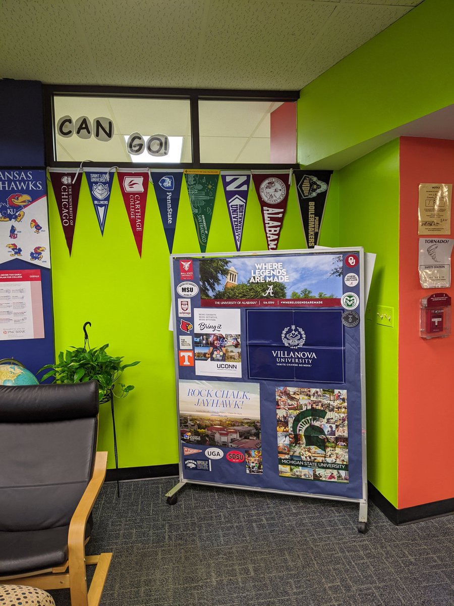 lincoln_library's tweet photo. Our college center is growing!!! #d57learns #d57reads https://t.co/UfOu0BpDCN