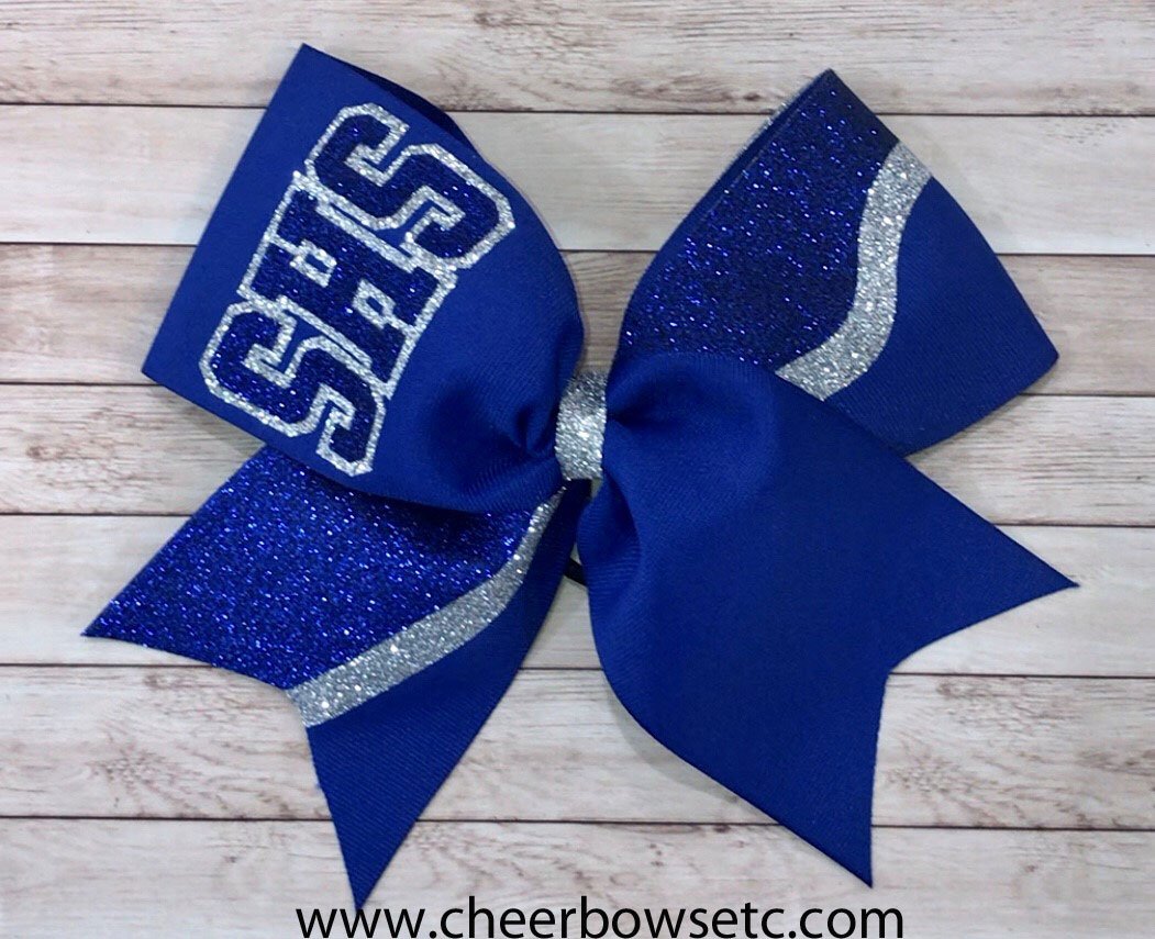 School cheerleaders would love this one! #cheerleading #cheerbow #cheercoach #cheerleaders #CHEER #cheerleading #bows