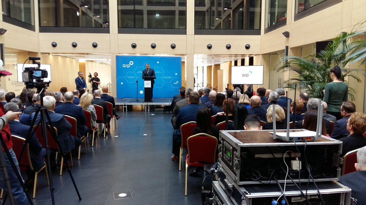 agencjacumulus's tweet photo. Takie eventy to my uwielbiamy! Razem z super ekipą Agencji Rozwoju Przemysłu otworzyliśmy dziś najnowsze Centrum Obsługi Przedsiębiorców w Lublinie. 
Pożyczki, leasingi i wsparcie w eksporcie? Spokojna 2 proszę Państwa😄! 

#arp #event #scena #technika https://t.co/2WvChUciq9