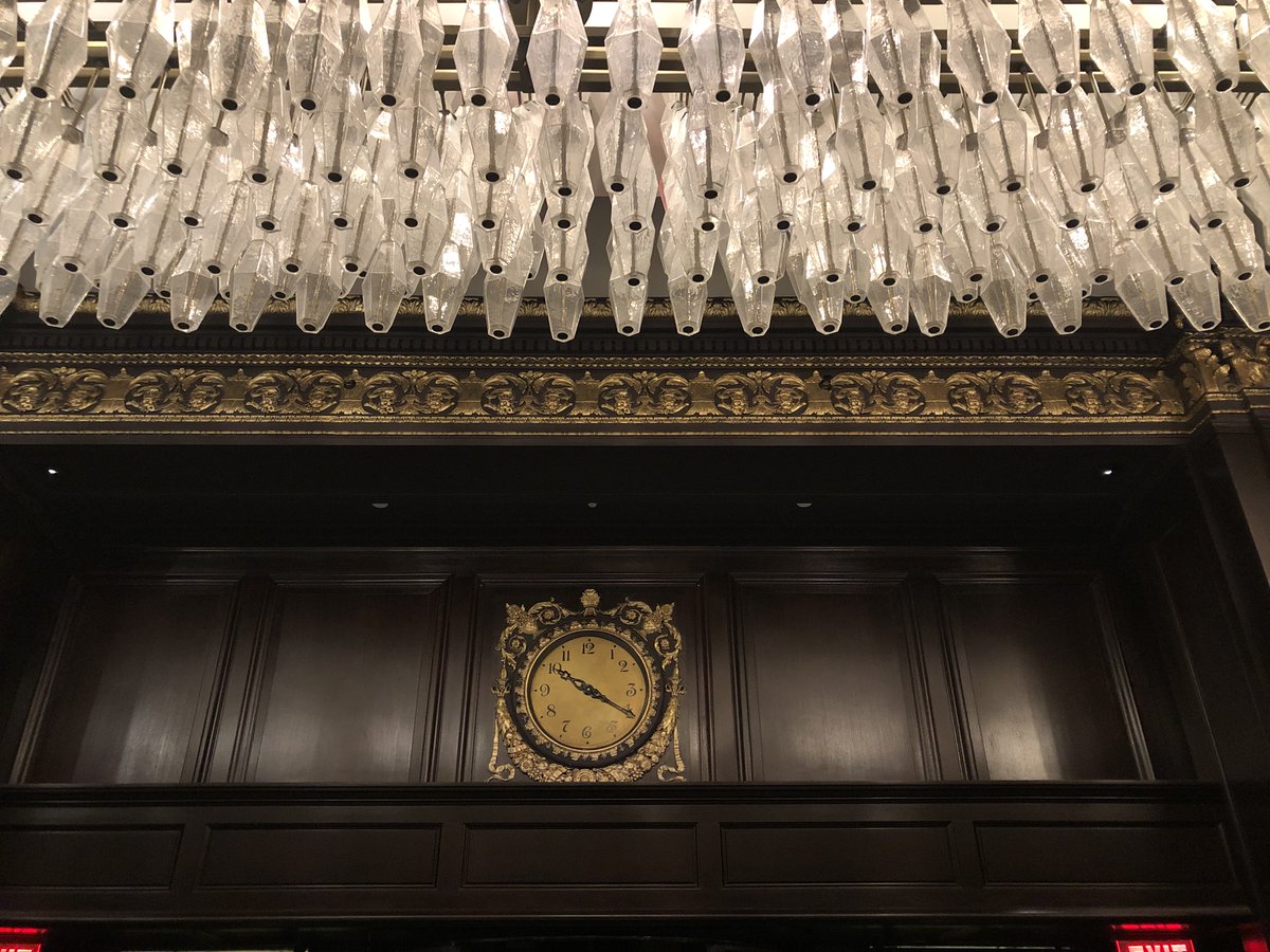 GoldbergBetsy's tweet photo. Vancouver’s @RWHotelGeorgia artfully blends the modern and historic, with the food and service as outstanding as the ambience. #VirtuosoTravel #luxuryhotels https://t.co/GSLLTptBe1