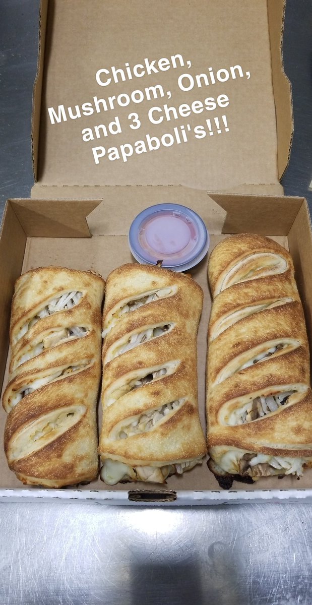 When you make them for yourself one time and now all of your employees want them now too... <a href="/PapaJohns/">Papa Johns</a> #Teamdestin #TeamPapa #Papaboli