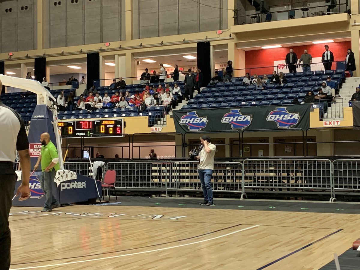 KyleSandy355's tweet image. Student section favors @jhsmbb