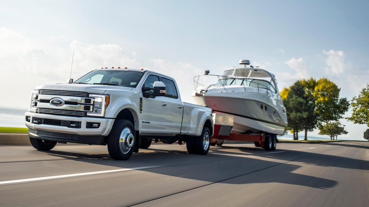 auxbeam's tweet photo. Ford and Boat ποΈ...β΄οΈ...#ford #2020visionaries #2020view #boats #boat #car #FordNation #auxbeam https://t.co/E688U1nfxG