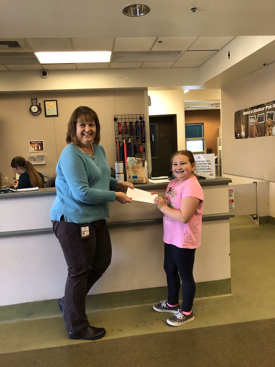 NorthRidgeElem1's tweet photo. Kindness did not have to end last month. 4th grade student and teachers with Tammy Brooks from Animal Svc receiving donations from Living Museum performed at #NorthRidgeRocks #animalcenter @RCOE @MorenoValleyUSD https://t.co/Dgs8l60d3g