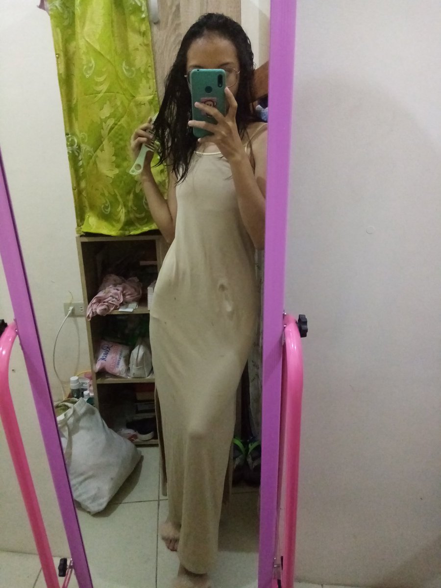 andandadanda's tweet photo. stomoyon nude dress tapos blue na cycling shorts #kemgofight https://t.co/KZgOq0Zea2