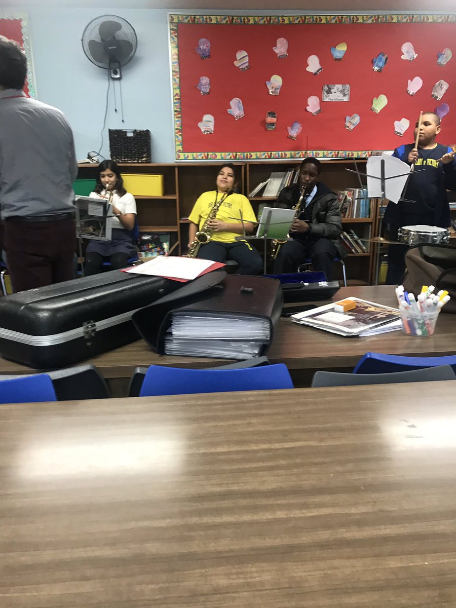 OLV_afterschool's tweet photo. Band @OLV_School_MtV @OLV_AP_CMoreira @CWCatholicSchls https://t.co/TBHWsBmpsN