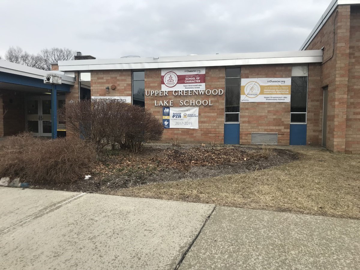 works_inspired's tweet photo. Great author day this week at Upper Greenwood Lake Elementary School in West Milford, NJ. The students loved learning about Deep Within a Blueberry Sky! #westmilfordnj #authorday #schoolvisit https://t.co/vjKqelhalI