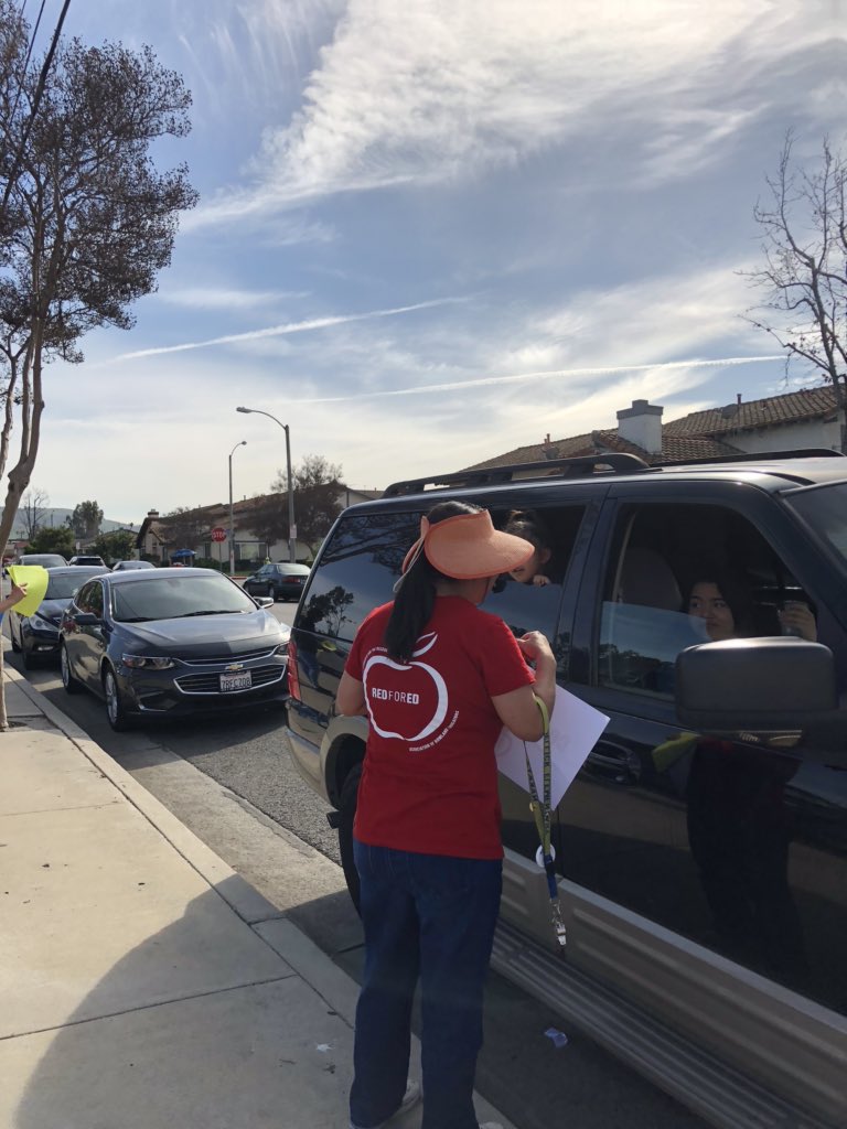 Michelle Willie (@ms_m_willie) on Twitter photo Jellick staff reaching out to the community for a #FairContractNow Jellick staff reaching out to the community for a #FairContractNow