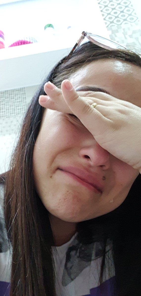 katxfire's tweet photo. Toda vez que eu lembro que a Katy tá grávida #NeverWornWithe https://t.co/RNHwsBlSnX