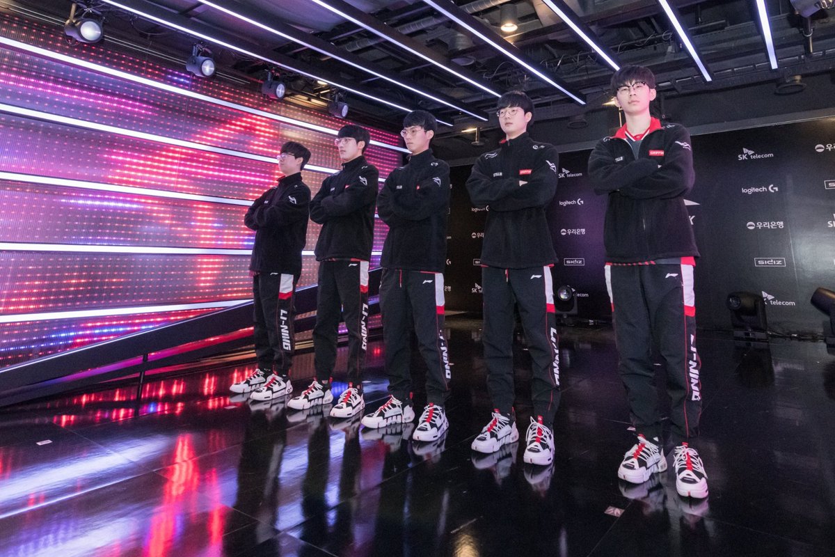 Chovy_J1hu1V's tweet photo. #GRFWIN #FLYGRIFFIN
벌써 반이나 왔지만 이제 잠시 쉬어가는 만큼 이번 라운드 마지막은 승리로 끝냈으면 좋겠어요 🥰
최성원 이승용 손우현 박도현 정상현 화이팅!! https://t.co/vTWrpA6lZx