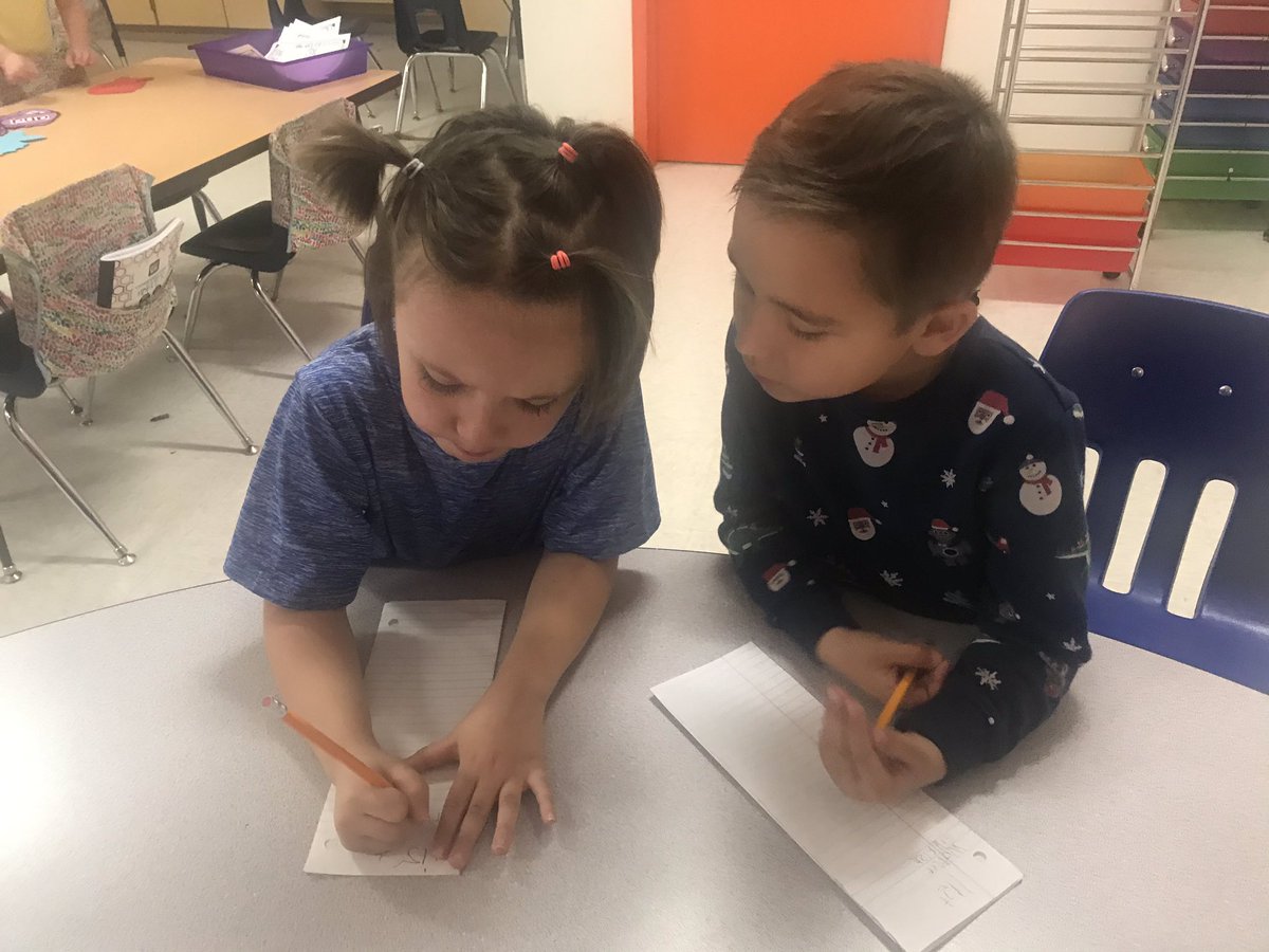 kpeepsonline's tweet image. Sometimes...you have to HELP your friends by showing them how it’s done. #ThinkBigLisd @LampasasTCE