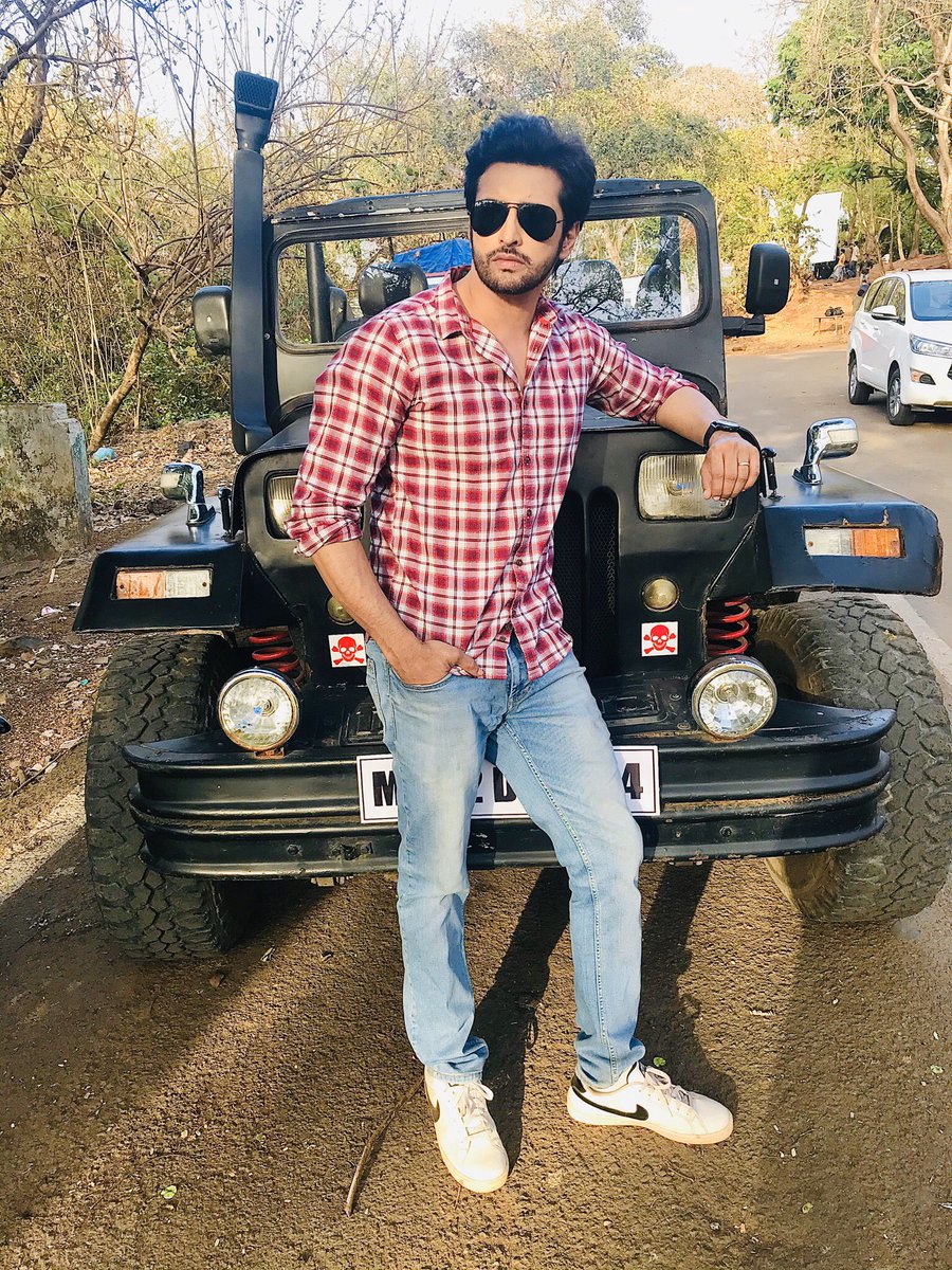 yashpandit7's tweet photo. Yash Pandit #ActorsLife #ShootMode #Workmode 🎥🎬💯👍 https://t.co/2Ic0JWX7jI