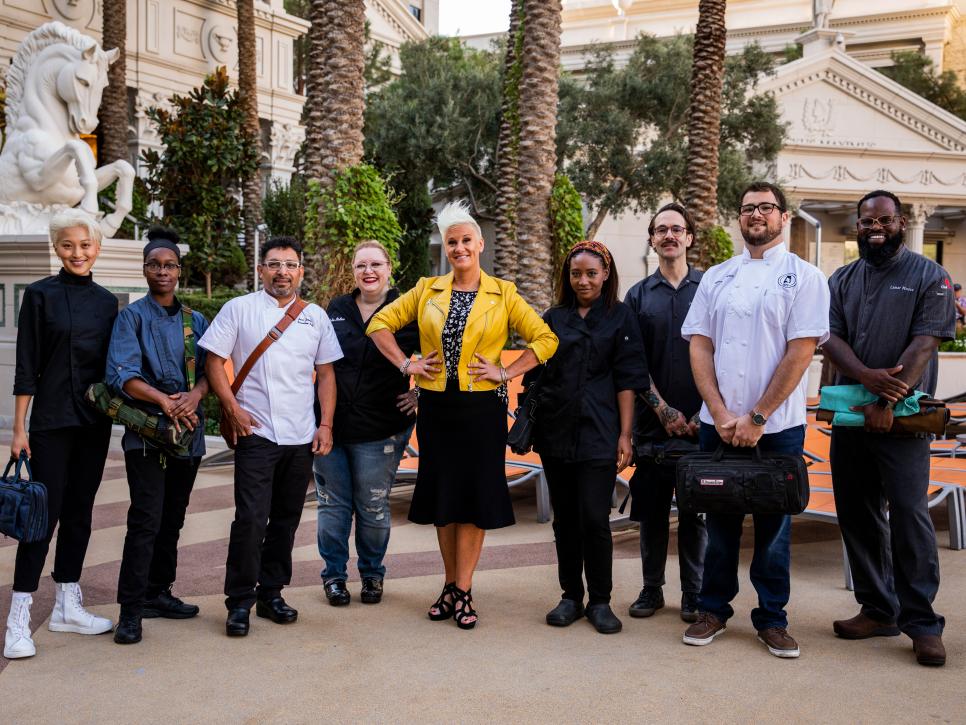 AnneBurrellFan's tweet photo. Catch the amazing @chefanneburrell's brand new show #VegasChefPrizefight 10 pm ET @FoodNetwork TONIGHT!! I'm so excited &amp; so happy!! This show is going to be good!! Don't miss it!! https://t.co/2ePX30TDLE