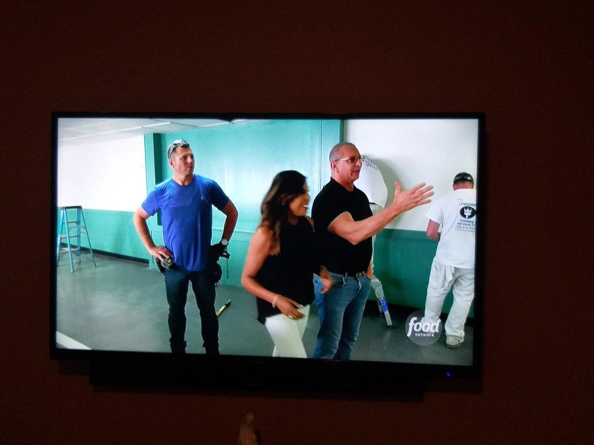 DiodeDave's tweet photo. @RobertIrvine @FoodNetwork https://t.co/M2Q3wSLI8G