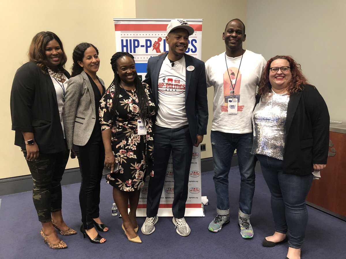 Fieldsy's tweet photo. Today I got to talk abt things I ❤️: my kid, ppl of color, @BallotStrategy & hip hop w/ my friends @rahnamepting, @KarundiWilliams, @Guyon01 who lead @MoveOn @repowerorg @forourfuture who are showing a new generation we can build w/ love & joy on @HipPolitics #AVSummit20 1/3 https://t.co/ghONDFui8n