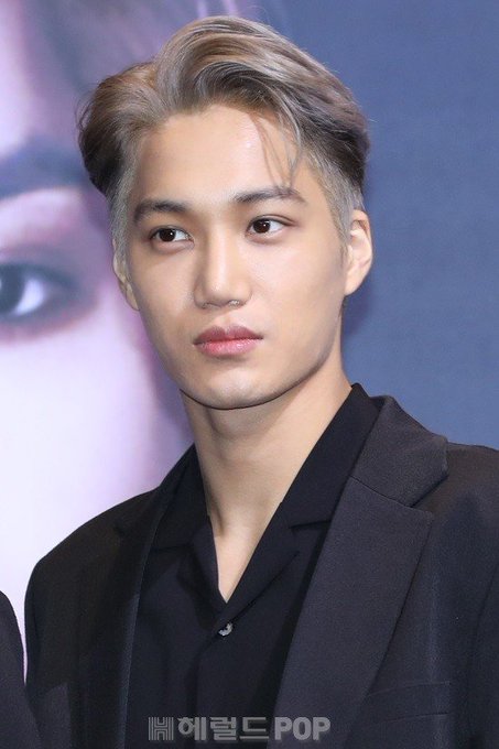  #Jongin is a rich burgundy, like almost wine coloured