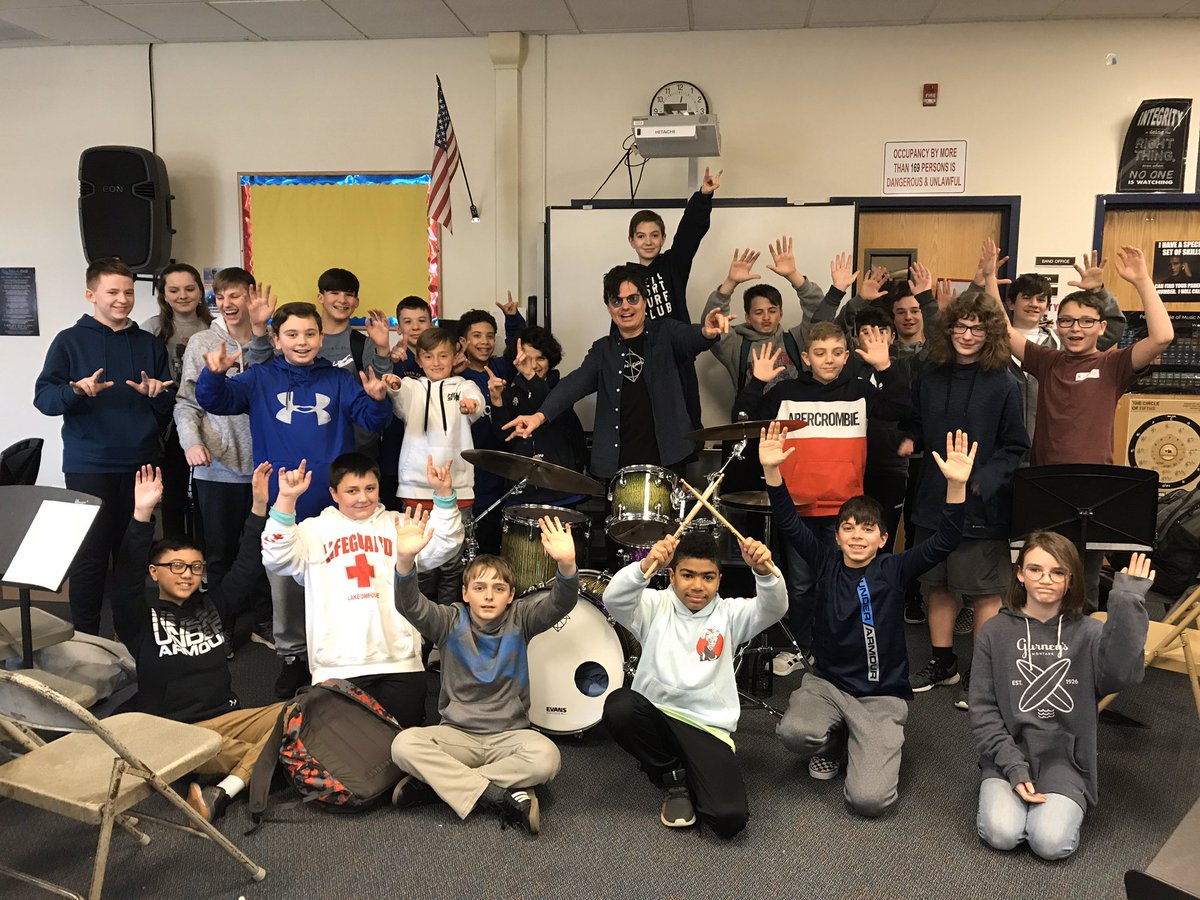 awassonmusic's tweet photo. Thank you so much to Mr. Jules Radino of Blue Oyster Cult for coming in to work with our percussionists on rudiments for @OfficialNYSSMA! Our students appreciated your visit so much! #thisisbms https://t.co/7K53gRe30B