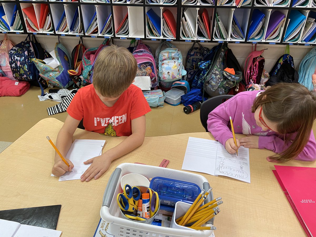 AndreaMclane's tweet photo. When these sweet babies ask for more writer’s workshop, you give them more writer’s workshop!  #mesheart @Midway_Mustangs @LexingtonOne #lex1literacy https://t.co/tWPdfLTeU6