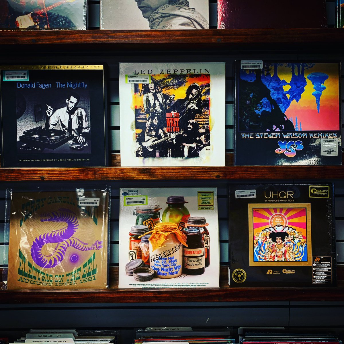 ExclusiveCo's tweet photo. Got a good haul of preowned boxsets into the Greenfield store! 😎 https://t.co/MQctQhTiDE