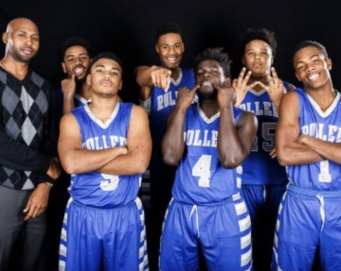 rollerbball's tweet photo. #tbt #rollerhoops #steelhighalumni #classof2018 @timmywopo @JayshunRamsey6 @jarvaiflowers @malachiyoung19 🏀🎓 https://t.co/pQCB1KEXBS