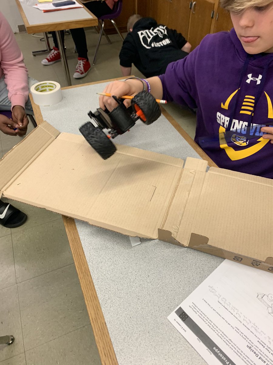 SpringvilleMid1's tweet photo. Tech students creating a prototype for an innovative computing device using a circuit board. #sms #tigerpride #beginningstages #planningandpreparing #collaboration #peerfeedback #iterativeproblemsolving #simplematerials @codeorg @AplusCR @Talton_JamesSMS @sccboe @stclairsuper https://t.co/aqC6mdDyZJ
