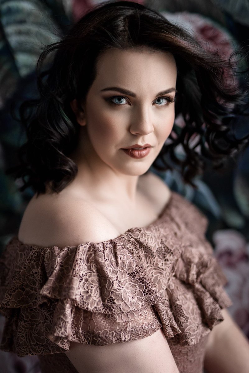 blush_away's tweet photo. New work ! #dcmakeup #dcmakeupartist #portrait #headshot #dcfashion #vamakeupartist  #dcphotographer https://t.co/FklaUc4eeZ