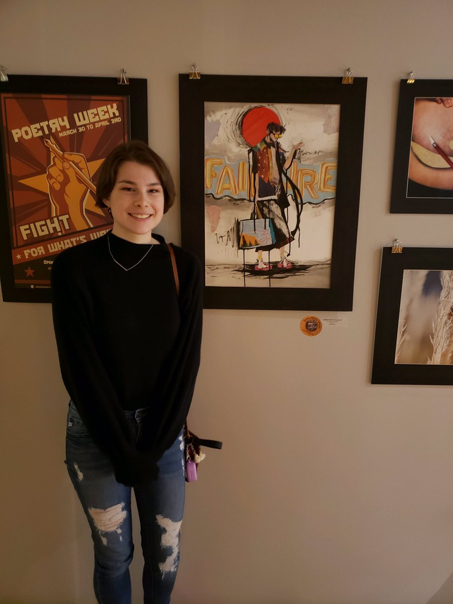 RamsFineArts's tweet photo. We had a great time going to IHSAE and seeing the best work from high school students in the state! Central has five artists represented in the General Exhibition and one (Cate Nelson) in the Senior Scholarship Exhibition! Christine and Cate are pictured. #ramslife @D127GetsReal https://t.co/yLDeSMl1M1