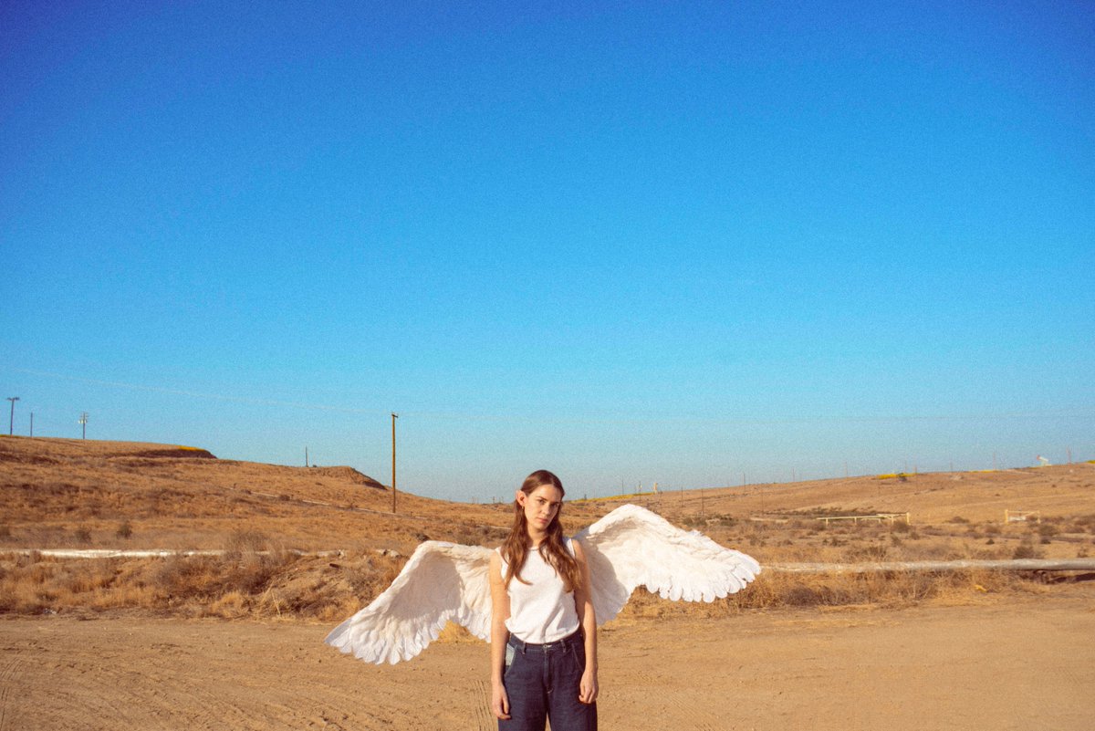 DoLA's tweet photo. ⚡  FLASH GIVEAWAY⚡  

Want to see @anna_ofthenorth tonight at the El Rey Theatre? Retweet this post for a chance to win tickets to tonight's show and tag a friend for a bonus entry. 

*Winner will be chosen by 4 PM! 
https://t.co/wlmQntKg6h https://t.co/aG2m0584xi