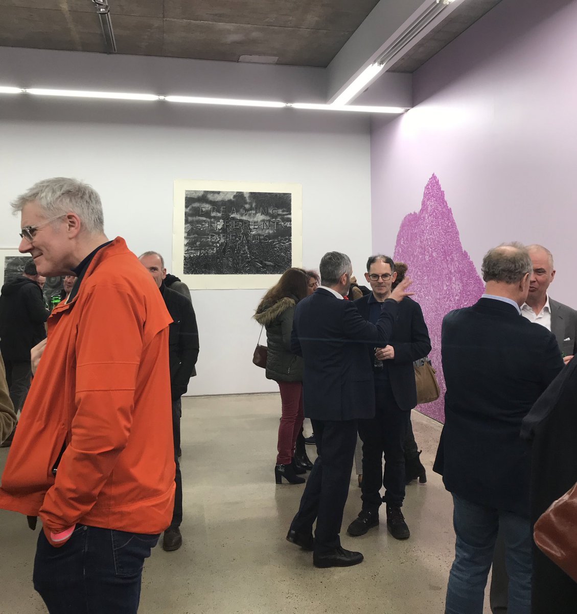 annemat4's tweet photo. Stunning exhibition by @TBGandS artist #GaryCoyle of new works on charcoal ‘Dreaming Different Dreams’ @KevKavGallery https://t.co/8uOsy0vO9e