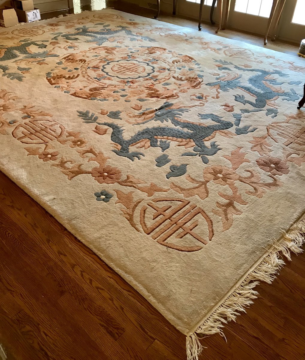 chestnutlane_'s tweet photo. Beautiful very large chines rug.⛩🐲
#chestnutlane #chineserug #rug #shoplocal #riverdistrict https://t.co/WLCxlagGh4