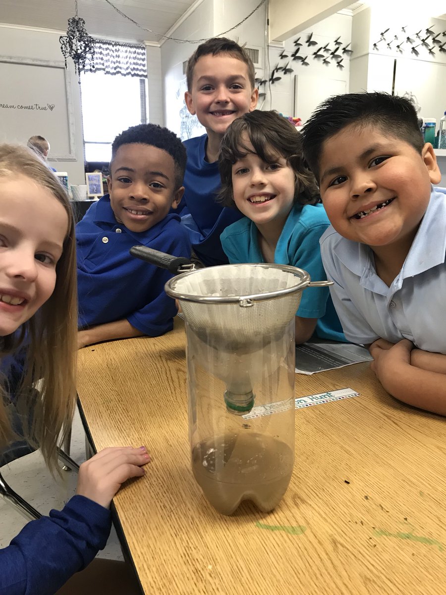 MahanJamie's tweet photo. Who knew the Engineering Design Process was SO MUCH FUN!?!?  Learning about clean water and experimenting  with different materials to design water filters! 🤗👍🏻❤️💦 #multiagerocks #lufkinlearns https://t.co/lLBuawU0uj