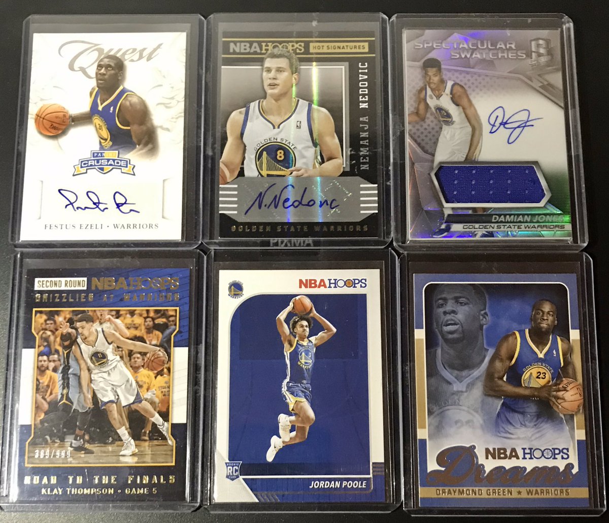Hey Dubnation !
Y a du monde pour un #concours ?

🔹 Funko PoP Curry
🔸 Tshirt &amp; serviette en provenance de l’Oracle Arena
🔹 Et plein de cartes US dont autographiées, numérotées, rookie cards...

➖&gt;&gt; Rt / follow <a href="/DubNationFr/">DubNation FR</a>
Et envoie du love en comment pour le retour du Chef !