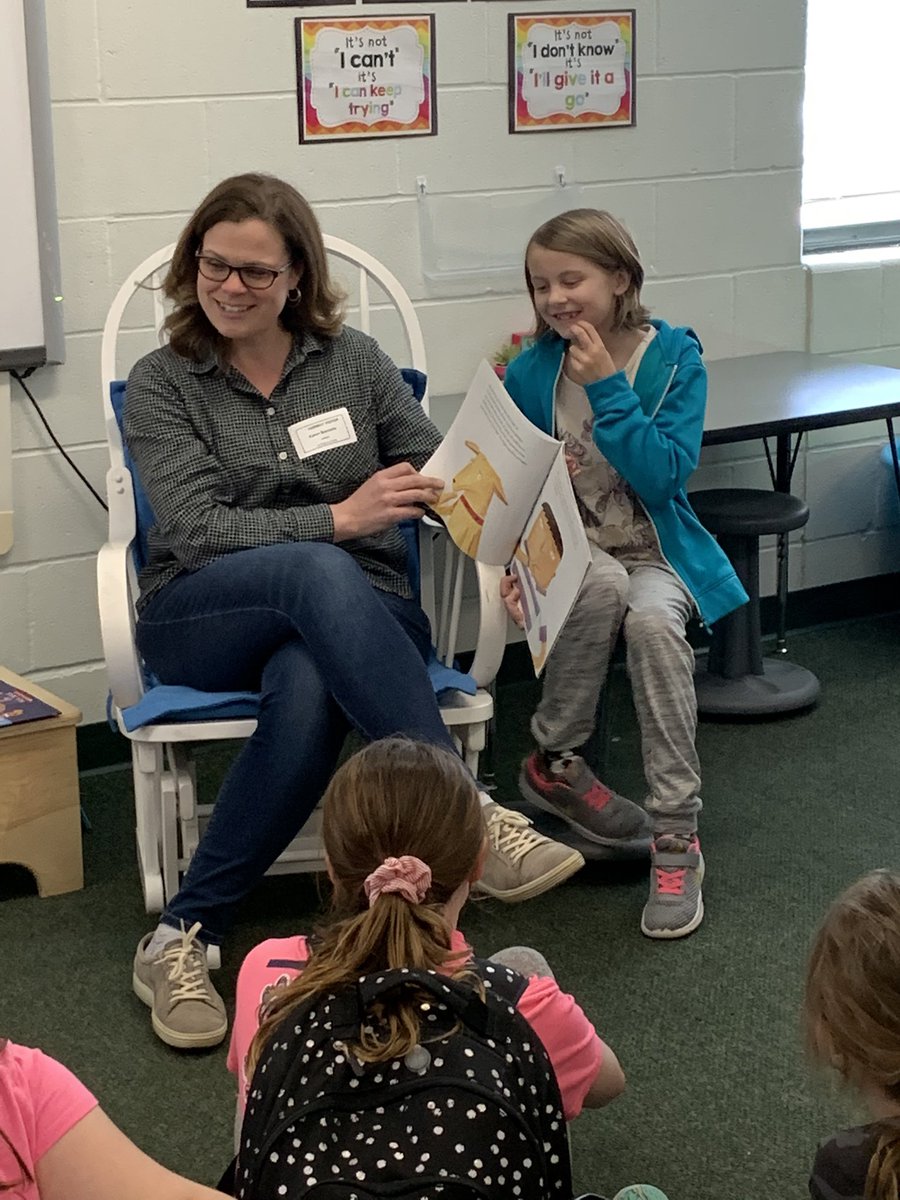 JonesFairway's tweet photo. Ending our day with some laughs thanks to Mrs. Beyrouty... our Mystery Reader! 📚 https://t.co/RTNYJZ9ZsL