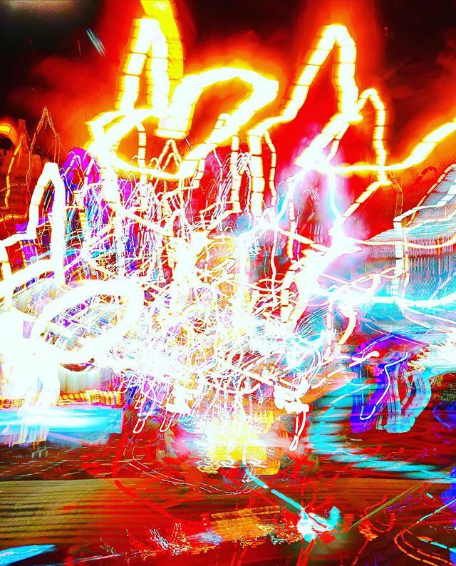 3StopsDrive's tweet photo. Accidental light mess that I kind of love anyway! 
#photography #photo #photos #pic #pics #picture #pictures #snapshot #art #beautiful #instagood #picoftheday #photooftheday #color #all_shots #exposure #composition #focus #capture #moment #light #longexp… https://t.co/u49aYEvPlU https://t.co/UweNsbVkCi
