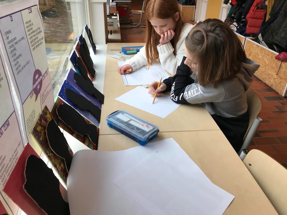 KimDaelmans's tweet photo. We vragen de kids van gr8 Trudoschool om ontwerpen te maken voor een duurzame #speelplek in de wijk: #natuurinclusief #circulair #biodivers Super leuk! Benieuwd naar de ontwerpen. De beste 3 worden gepresenteerd aan de wijk en gemeente. Kent iemand inspirerende voorbeelden ? https://t.co/KhwoFJne3t