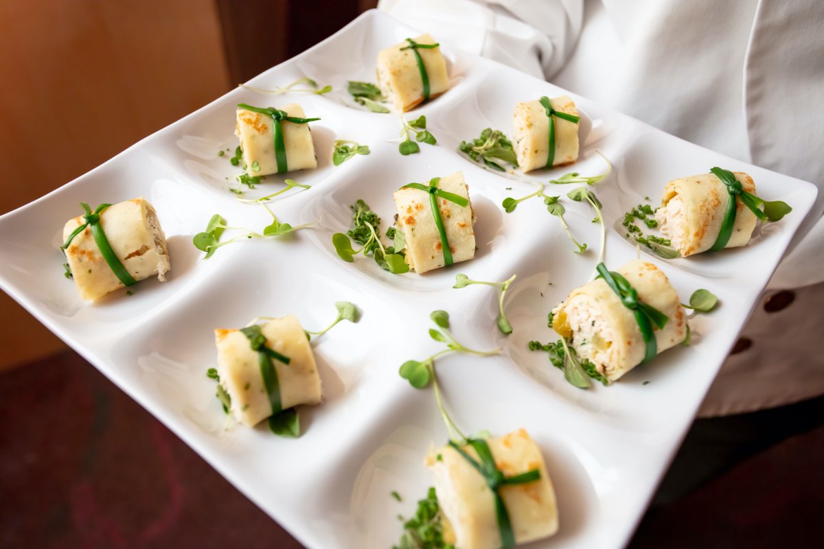 DesignCuisine's tweet photo. Drop, stop, and roll!
#DesignCuisineEvents #YUM #DCATYourService #Catering #Delicious #DCEvents #PrivateEvents #FullServiceCatering #Designcuisine https://t.co/gSlTELhMze