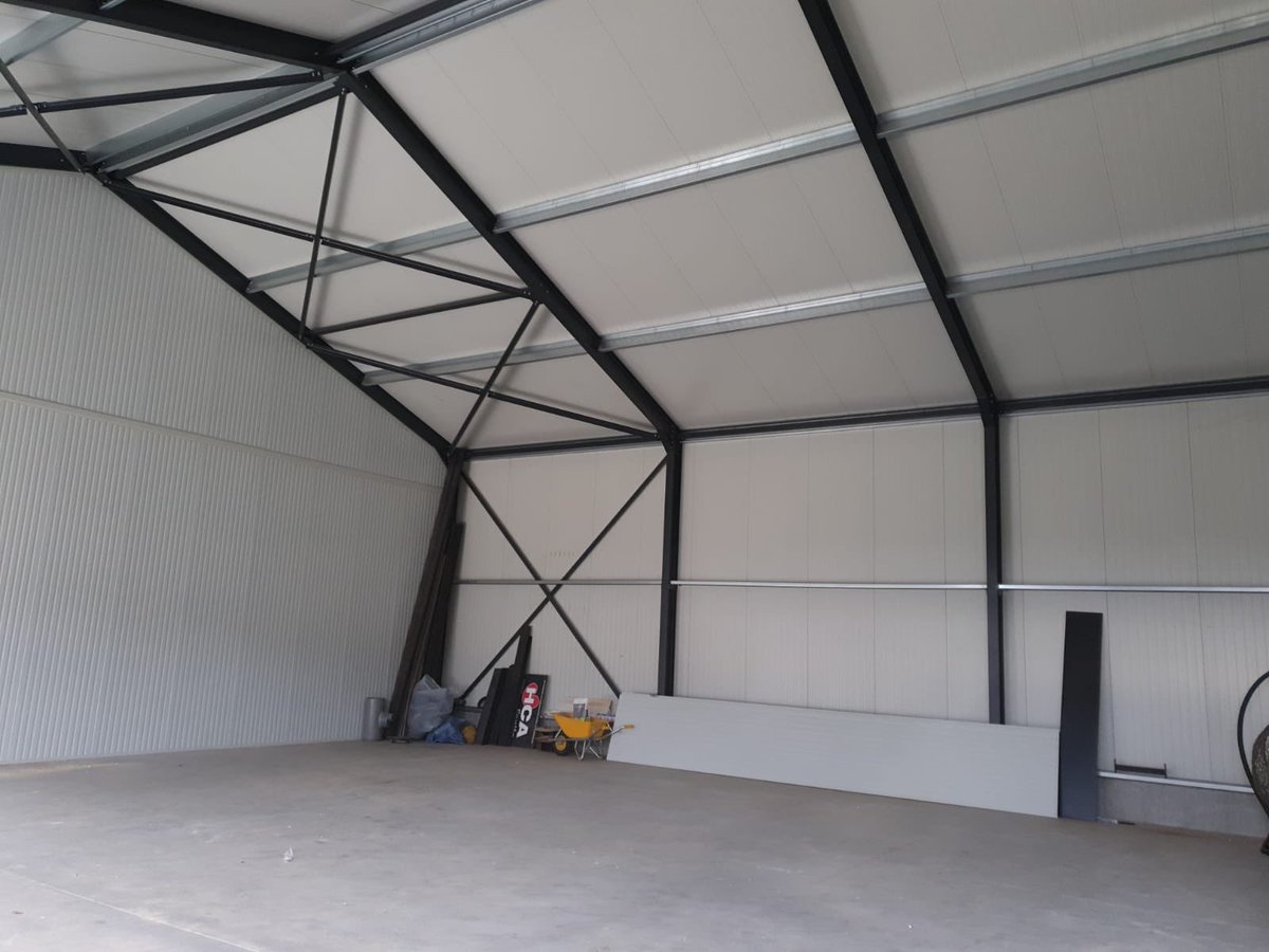 HCAHarkema's tweet photo. Te Huur. Opslag units. Van 75 tot 225m2. In Harkema. Direct te aanvaren. https://t.co/DGRCTi8HAj