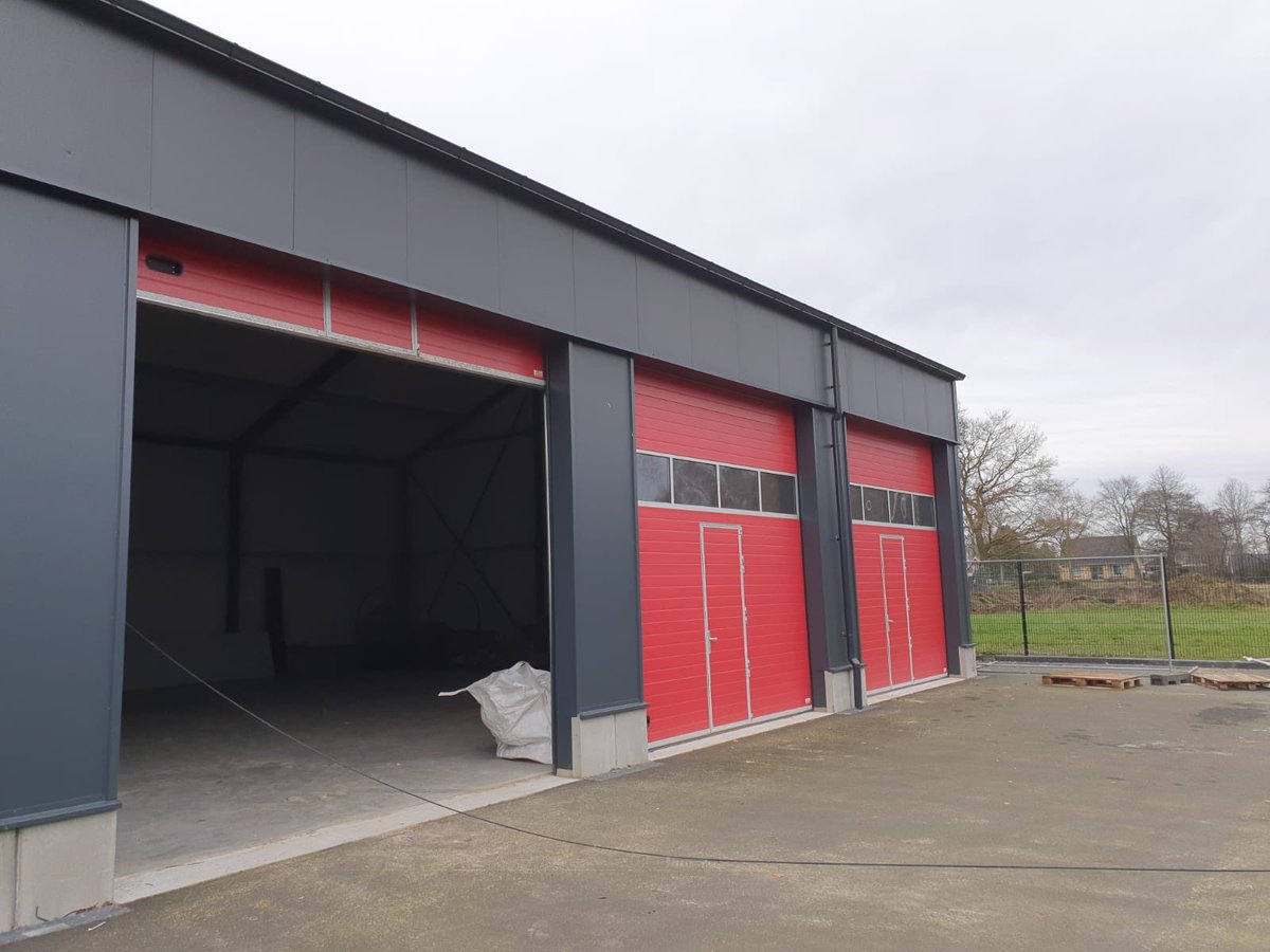 HCAHarkema's tweet photo. Te Huur. Opslag units. Van 75 tot 225m2. In Harkema. Direct te aanvaren. https://t.co/DGRCTi8HAj