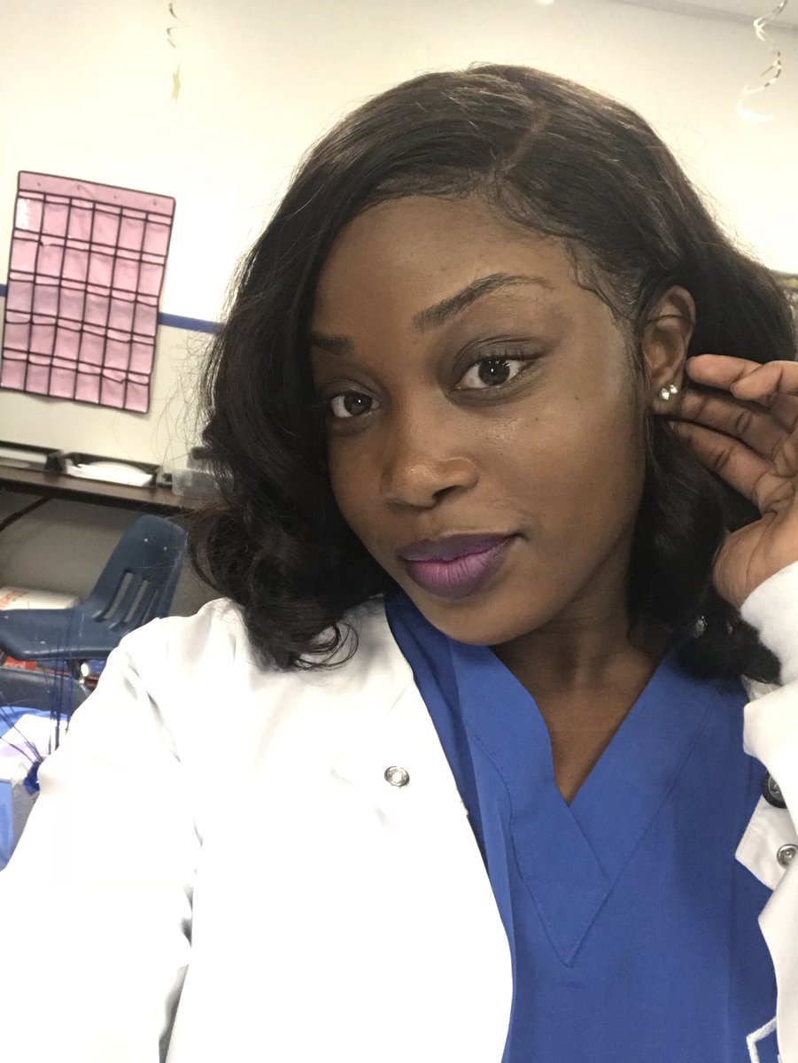 xsincerely_mary's tweet photo. Y’all I have officially made itttttt🙏🏾💕.. just gotta do 2 1/2 months of clinicals and it’s a wrap. Thank u God for this opportunity, it wasn’t easy but it made better n stronger.. (makeup by me😉) #urfavdentalassistant #upnextGraduation #couplemoredegreestogo https://t.co/AUXJbmgdcX
