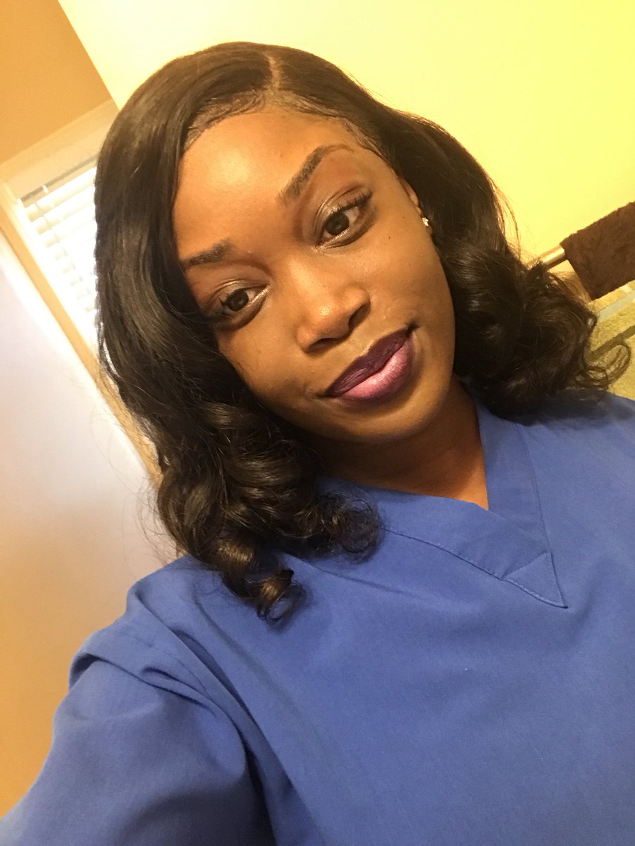 xsincerely_mary's tweet photo. Y’all I have officially made itttttt🙏🏾💕.. just gotta do 2 1/2 months of clinicals and it’s a wrap. Thank u God for this opportunity, it wasn’t easy but it made better n stronger.. (makeup by me😉) #urfavdentalassistant #upnextGraduation #couplemoredegreestogo https://t.co/AUXJbmgdcX