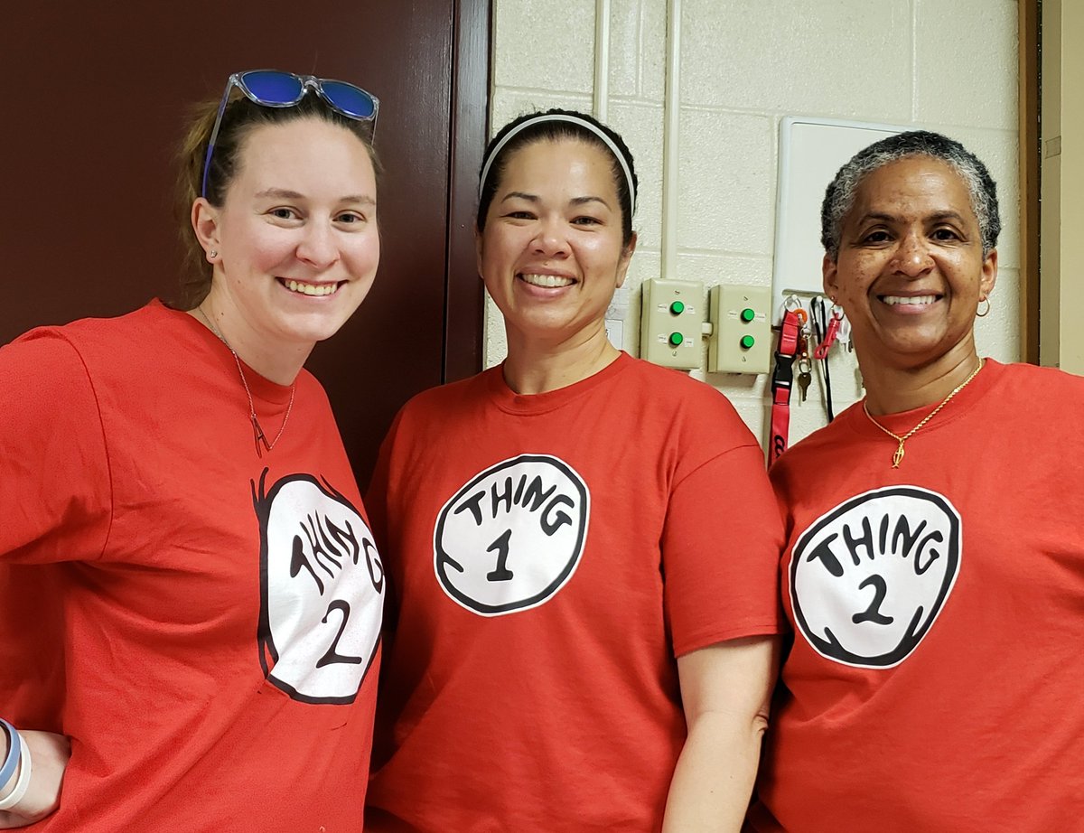 MsHallScience's tweet image. Celebrating all Things Suess. @FultonOfMath @coachnkellman @JordanNISD #RomerosRegulators