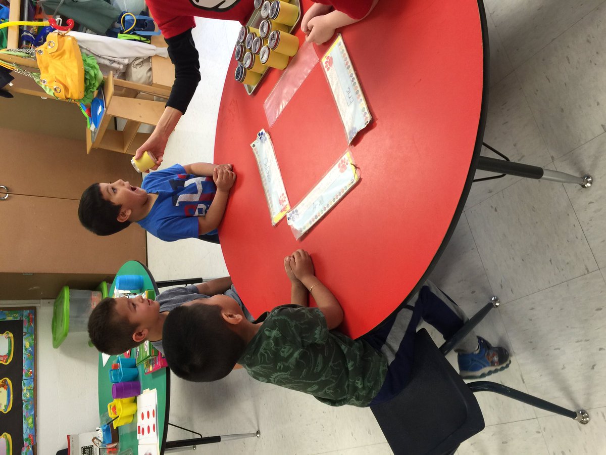 steinbrinkprek's tweet photo. Investigating our sense is smell.  My, what great sniffers we have! https://t.co/I87JlyRNMA