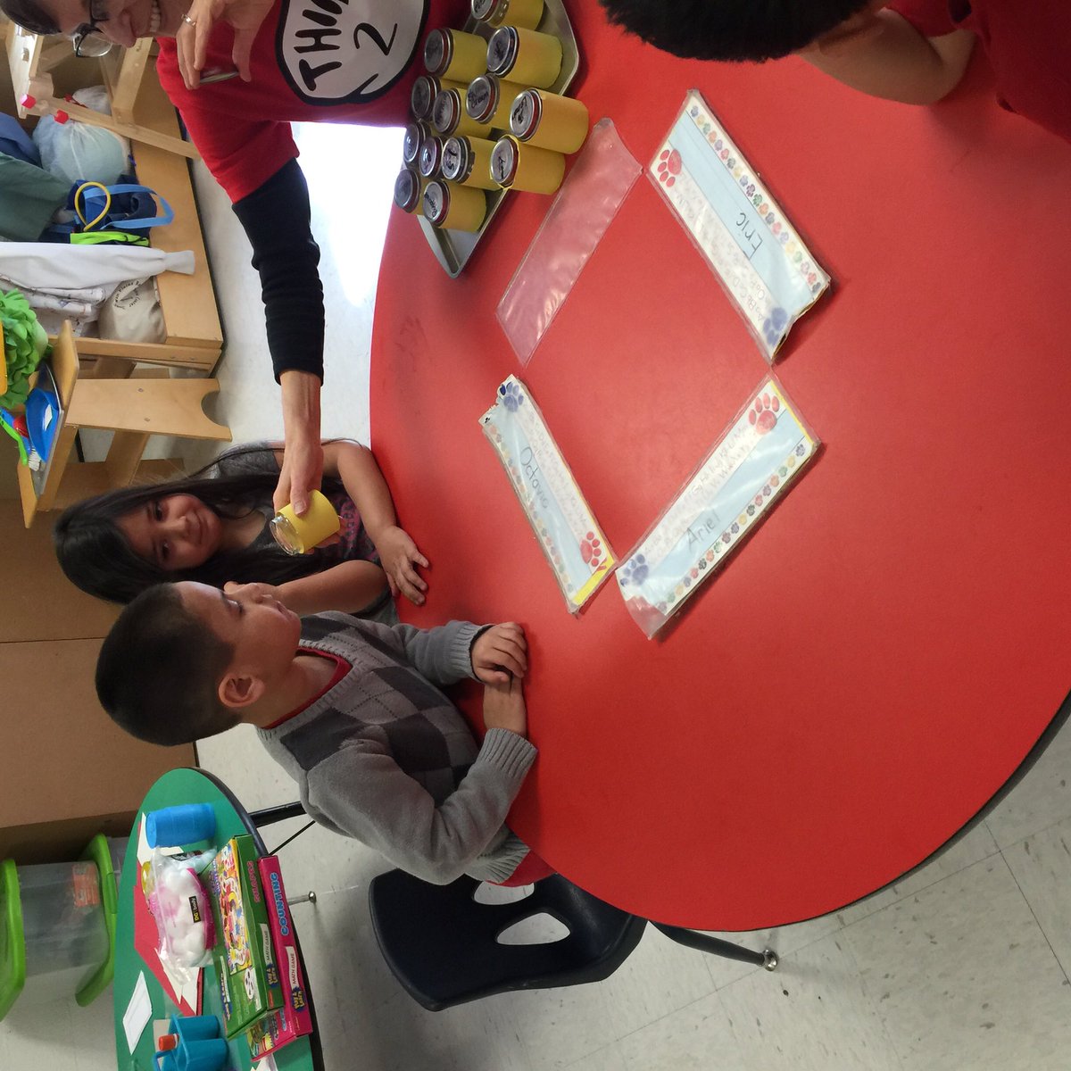 steinbrinkprek's tweet photo. Investigating our sense is smell.  My, what great sniffers we have! https://t.co/I87JlyRNMA