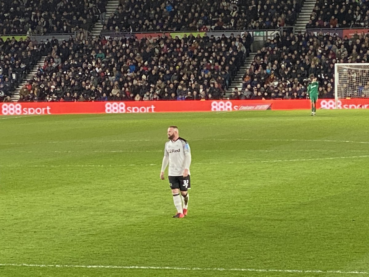 FootballFlight's tweet photo. #rooney and #manutd #facup #pridepark #derbycounty what an #awaysupport #derby #unitedaway 58 of the #92 #awaydays #casualgroundhop #groundhopping #footballflight #thechickenbaltichronicles https://t.co/GxeXTKPi0V