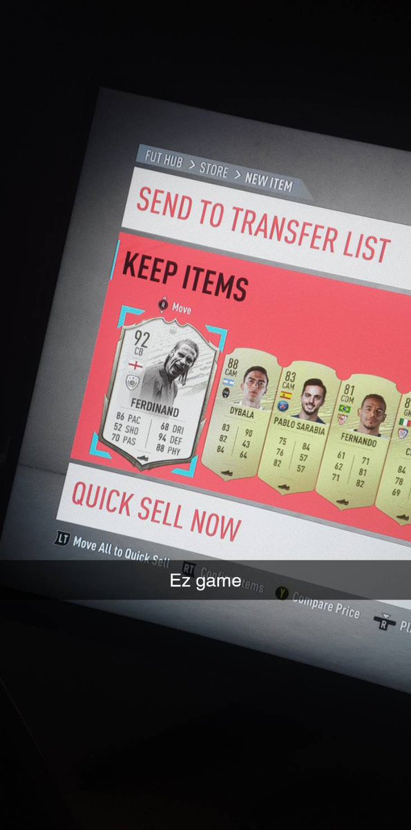brandog18's tweet photo. First time taking untradeable rewards. Now my defence is not bad @Nick28T @RunTheFUTMarket @AlanAvi_ https://t.co/yVH1yrk7uD