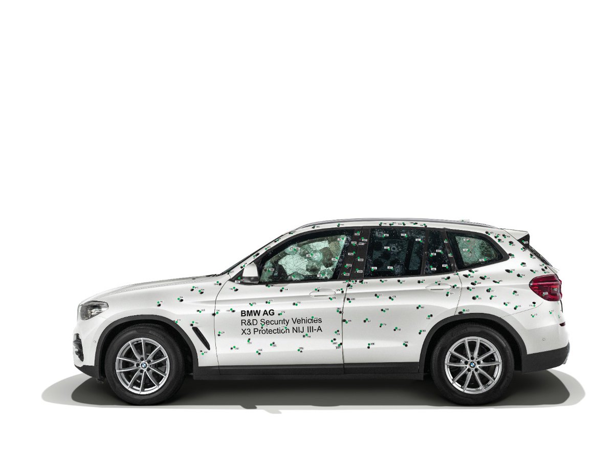 BMWMex's tweet photo. Con el sistema de tracción inteligente BMW xDrive y el blindaje nivel NIJ IIIA del #BMWX3 xDrive30i Protection los trayectos nunca fueron tan seguros. #BMWProtection 👉🏻 https://t.co/LQcVAaWfyq https://t.co/qty9GtX2uY