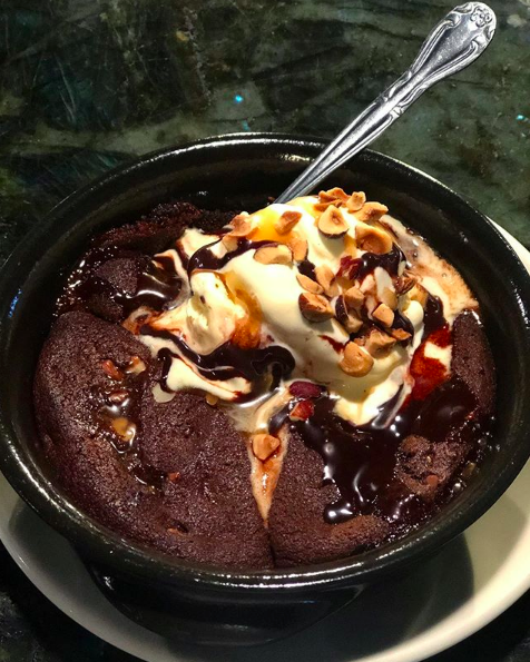 SilvertonInn's tweet photo. It's #FamilyNight at The Gilded Turnip, our connected restaurant! Kids under 10 eat free from 5-8 p.m. with the purchase of adult meals. Check out tonight's decadent dessert special!

#SilvertonOregonHotel #SilvertonOregonRestaurant
#SilvertonOregon #Silverton #TravelSalem https://t.co/3qz1hWOcCx
