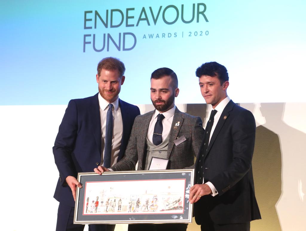 The Henry Worsley Award is presented to the person who has inspired people with their determination but has also supported others with their own recovery. 

This year’s incredibly worthy winner is 
@Deptherapy’s Tom Oates! #EndeavourFundAwards