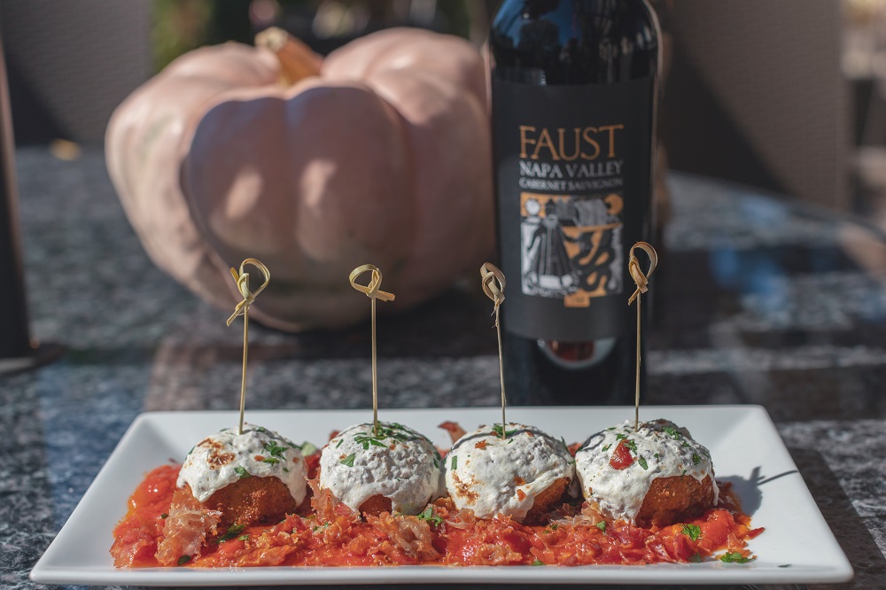 GemelliRestaur's tweet photo. We're all about the small details that make a big impression! 
.
.
.
#TakeYourLunchBreak #RistoranteGemelli #ItalianEats #BabylonVillage #LongIslandEats #EatLocal #LIPulse #LunchSpot https://t.co/3BXilMOPdO